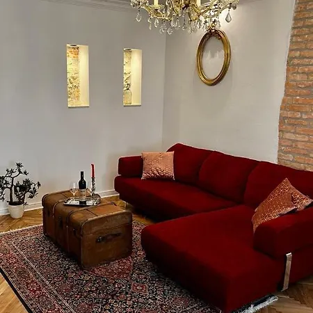 Varga - Historical Old Town & Free Parking *