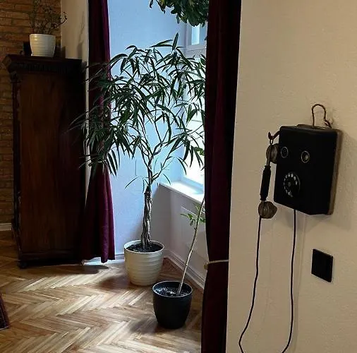 Varga - Historical Old Town & Free Parking Апартаменты